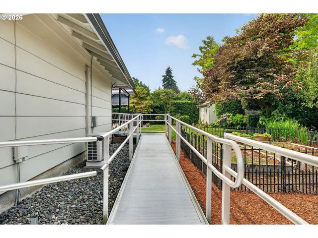 9016 Ne 11TH St, Vancouver, WA 98664