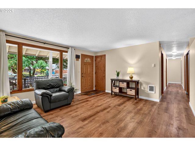 9016 Ne 11TH St, Vancouver, WA 98664