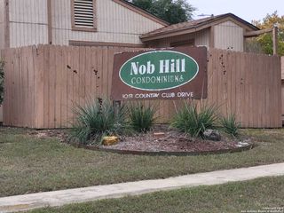 1051 Country Club Dr Apt 19, Seguin, TX 78155