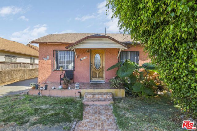 719 E 110th Street, Los Angeles, CA 90059