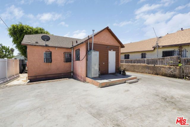 719 E 110th Street, Los Angeles, CA 90059
