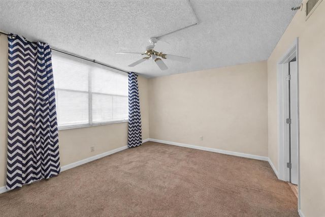 4570 NW 18th Avenue 604, Deerfield Beach, FL 33064