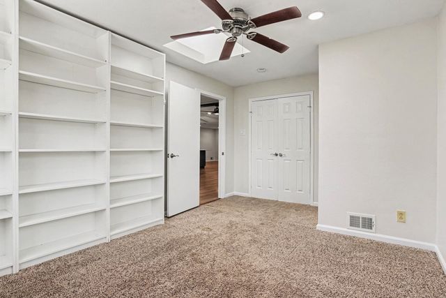 4915 Hovenkamp Drive, Dallas, TX 75227