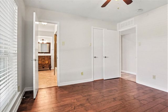 4915 Hovenkamp Drive, Dallas, TX 75227
