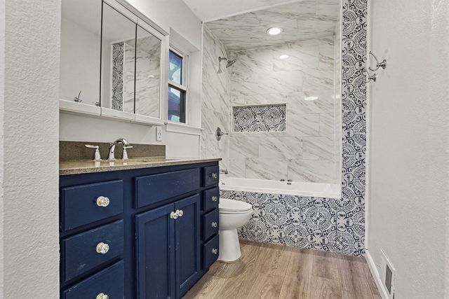 4915 Hovenkamp Drive, Dallas, TX 75227