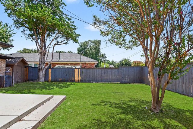 4915 Hovenkamp Drive, Dallas, TX 75227