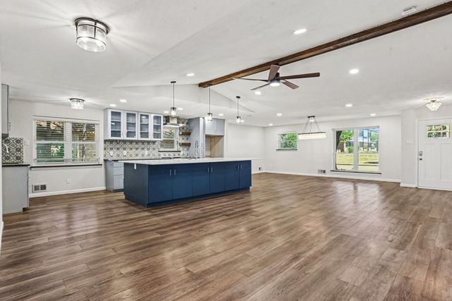 4915 Hovenkamp Drive, Dallas, TX 75227