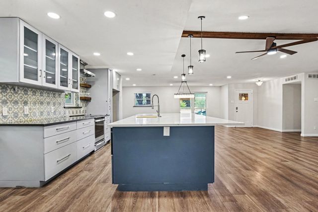 4915 Hovenkamp Drive, Dallas, TX 75227