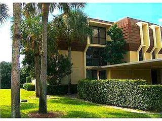 5250 WOODLAND LAKES Drive 231, Palm Beach Gardens, FL 33418