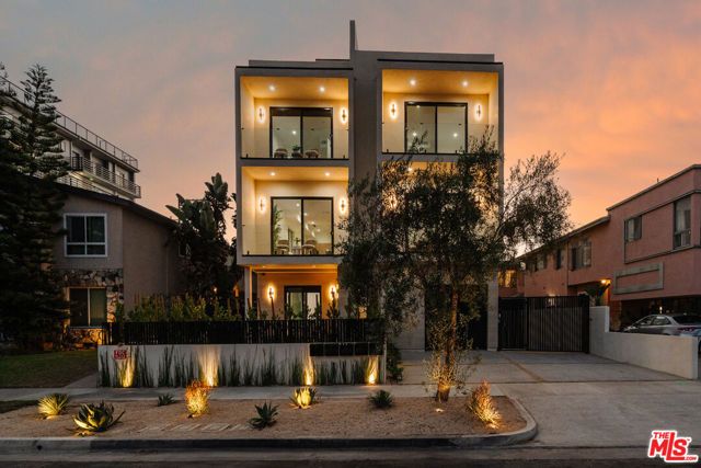 1343 S Ogden Drive C, Los Angeles, CA 90019