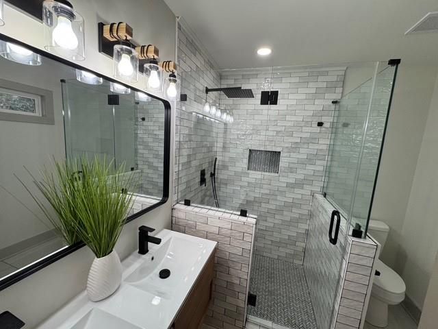 2131 HOLLY HILL Drive, Decatur, GA 30032