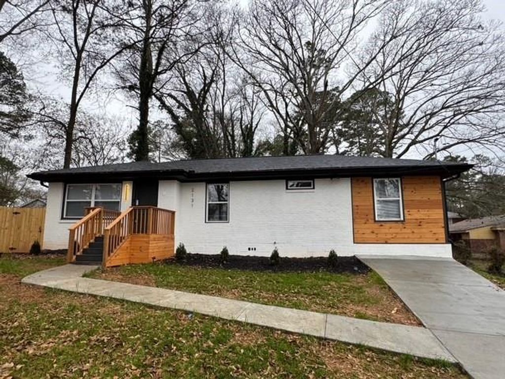 2131 HOLLY HILL Drive, Decatur, GA 30032