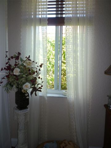 644 Conservation Dr, Weston, FL 33327