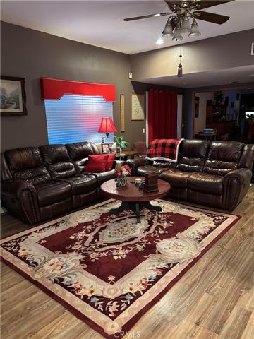10516 Independence, Chatsworth, CA 91311