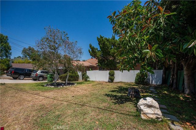 10516 Independence, Chatsworth, CA 91311