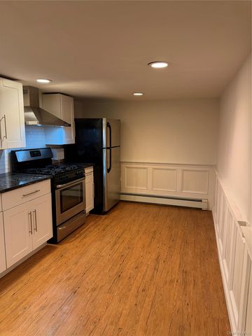 19 Laurel St, Centereach, NY 11720