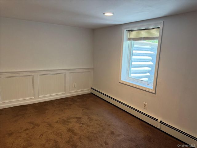 19 Laurel St, Centereach, NY 11720