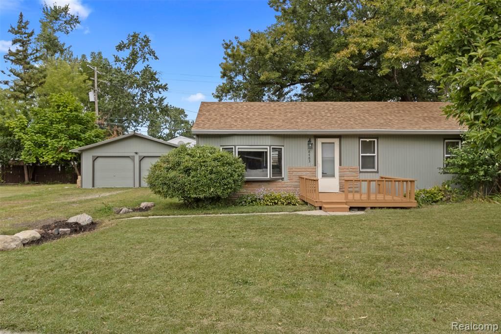 8483 Beatrice, Westland, MI 48185