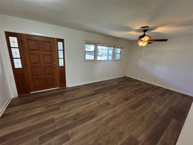 1148 Simpson Drive, Hurst, TX 76053