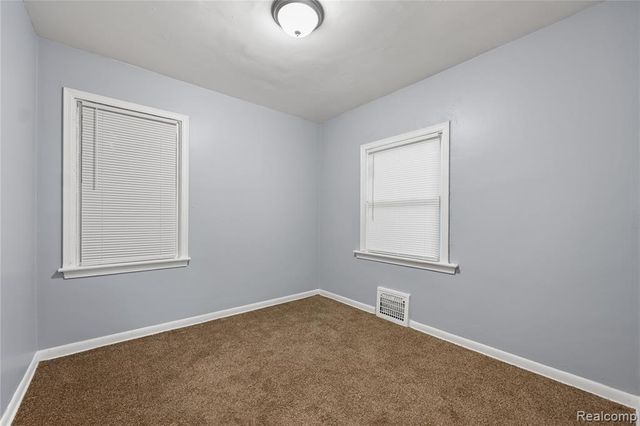 8626 Piedmont Street, Detroit, MI 48228