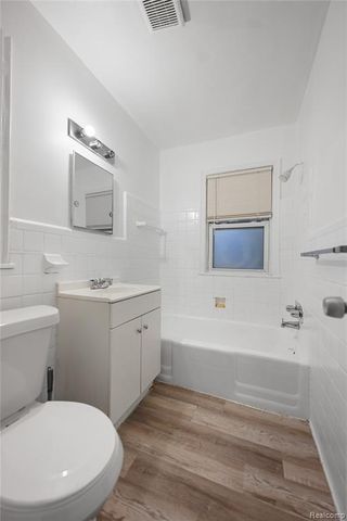 8626 Piedmont Street, Detroit, MI 48228