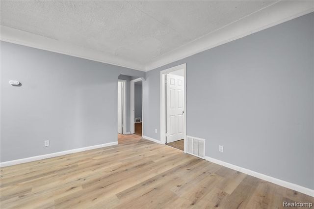 8626 Piedmont Street, Detroit, MI 48228