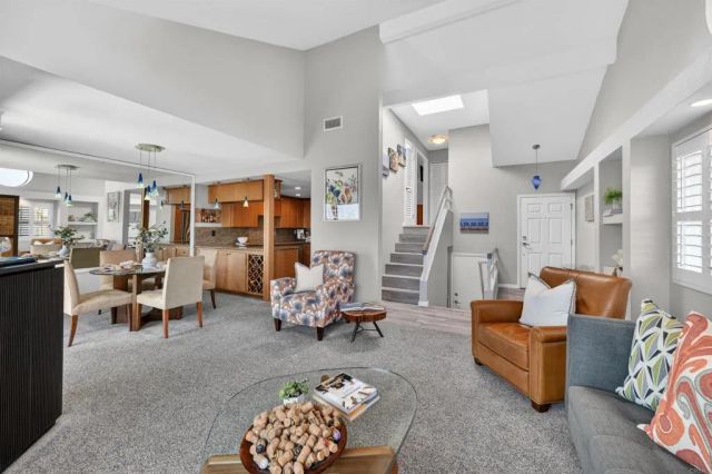 957 Hygeia Avenue, Encinitas, CA 92024