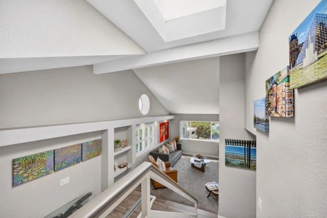 957 Hygeia Avenue, Encinitas, CA 92024