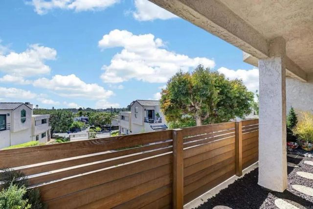 957 Hygeia Avenue, Encinitas, CA 92024