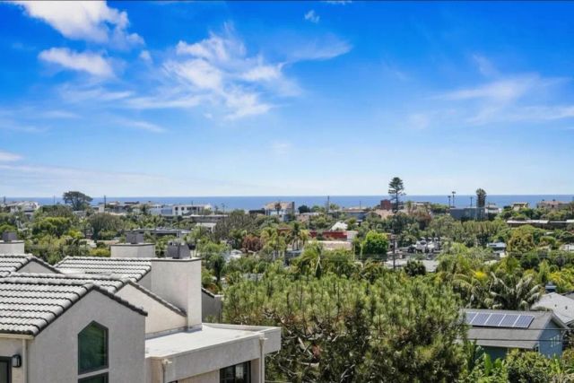 957 Hygeia Avenue, Encinitas, CA 92024