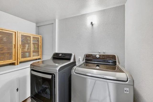 957 Hygeia Avenue, Encinitas, CA 92024