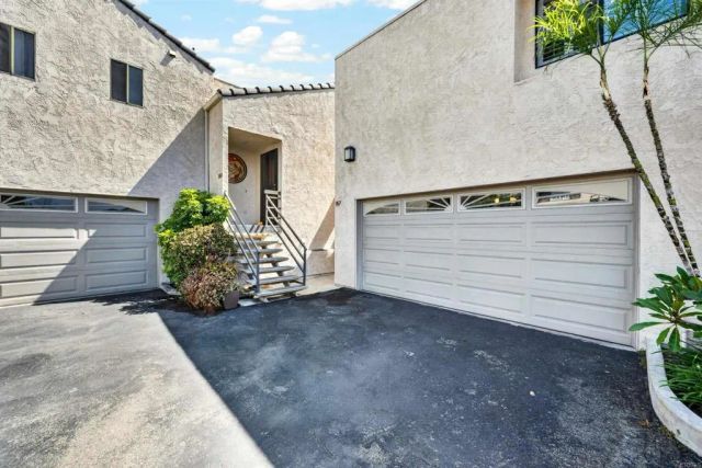 957 Hygeia Avenue, Encinitas, CA 92024