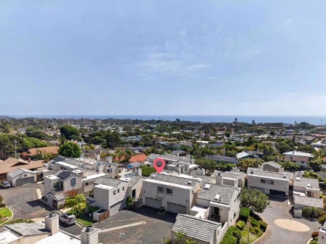 957 Hygeia Avenue, Encinitas, CA 92024