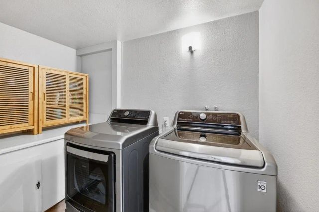 957 Hygeia Avenue, Encinitas, CA 92024