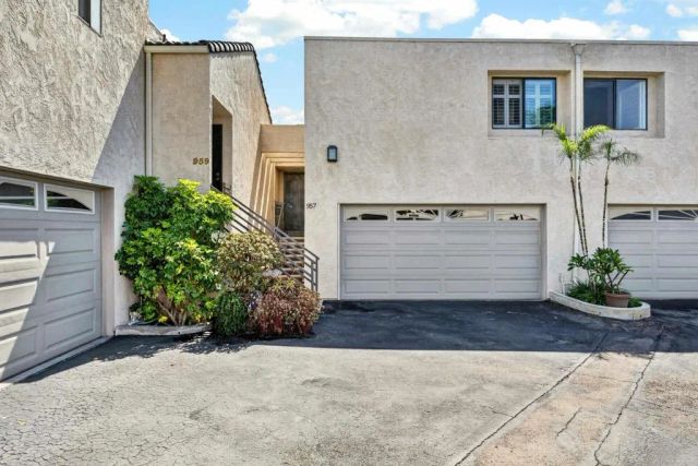 957 Hygeia Avenue, Encinitas, CA 92024