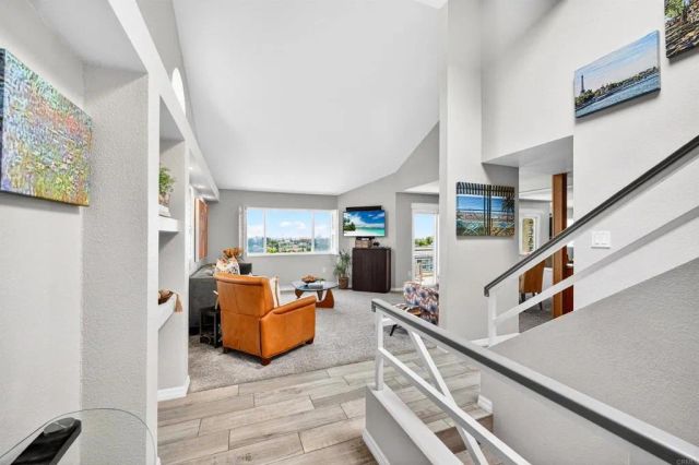 957 Hygeia Avenue, Encinitas, CA 92024