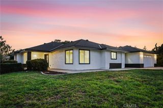1423 Genoa Way, Santa Maria, CA 93455
