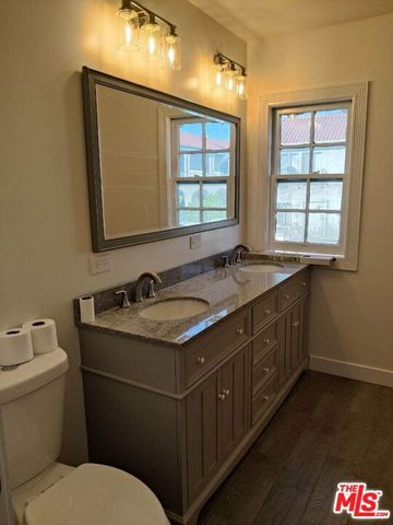 750 N St Andrews Place 201, Los Angeles, CA 90038