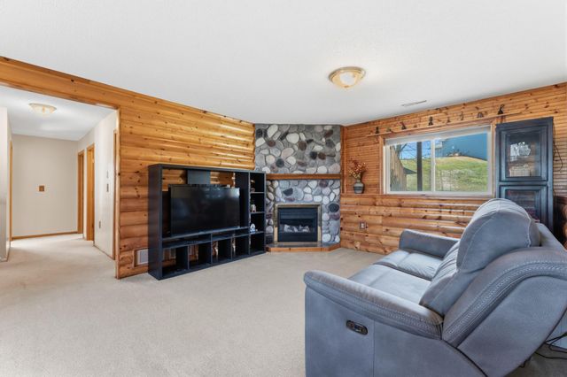604 4th Street NE, Byron, MN 55920