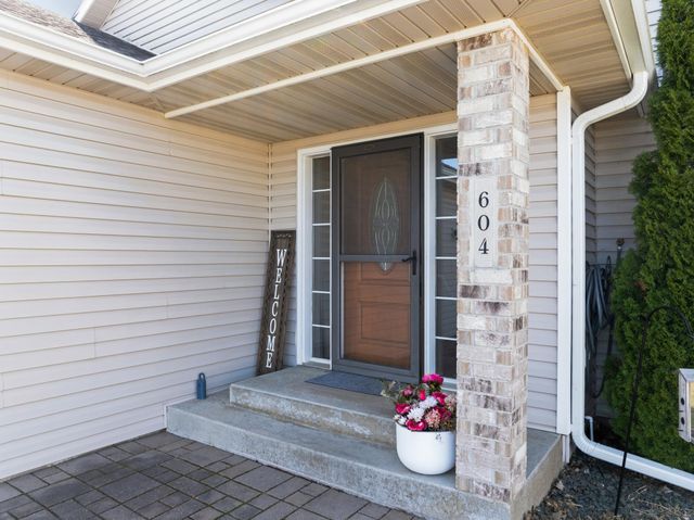 604 4th Street NE, Byron, MN 55920