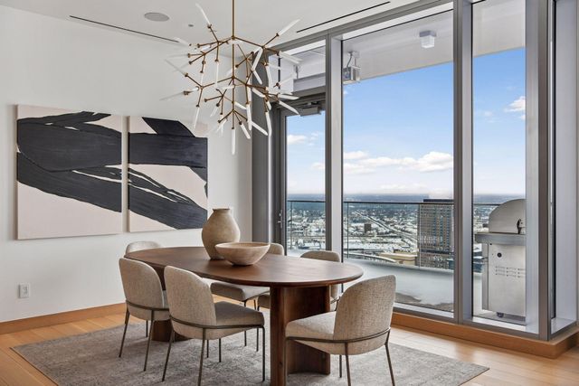 255 Hennepin Avenue 3304, Minneapolis, MN 55401