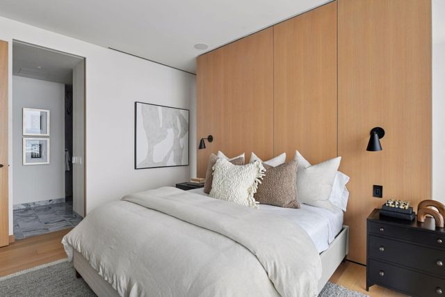 255 Hennepin Avenue 3304, Minneapolis, MN 55401