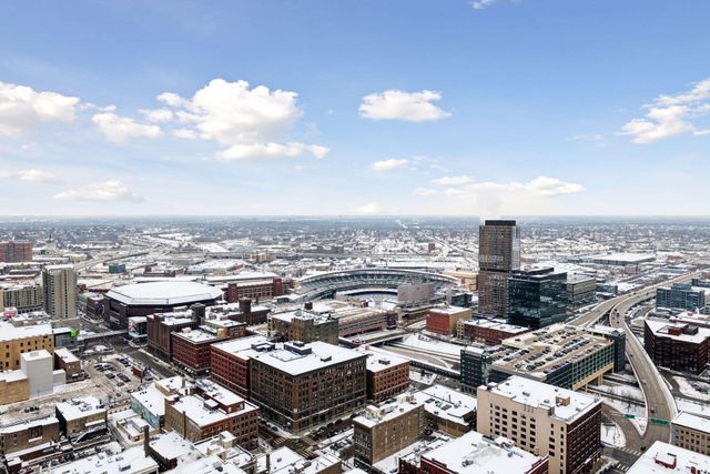 255 Hennepin Avenue 3304, Minneapolis, MN 55401