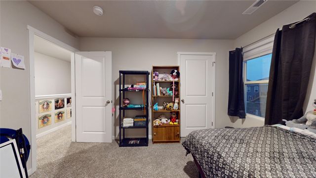2620 SE Morningdew Drive, West Des Moines, IA 50265