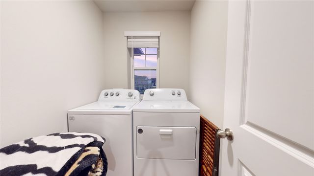 2620 SE Morningdew Drive, West Des Moines, IA 50265
