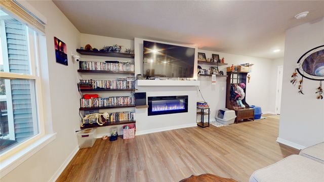 2620 SE Morningdew Drive, West Des Moines, IA 50265