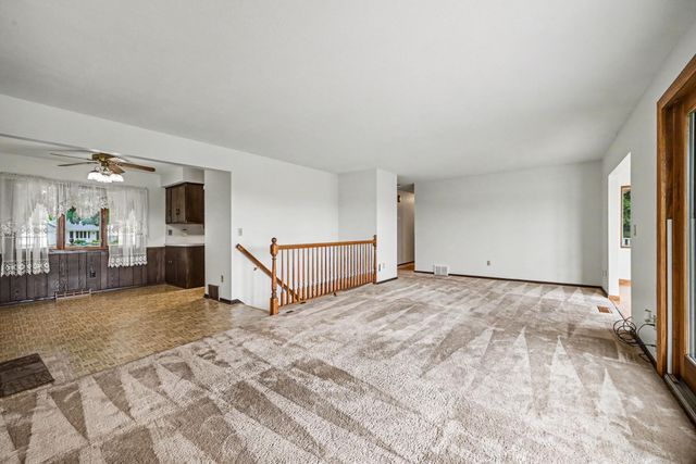 13418 Washburn Drive, Burnsville, MN 55337
