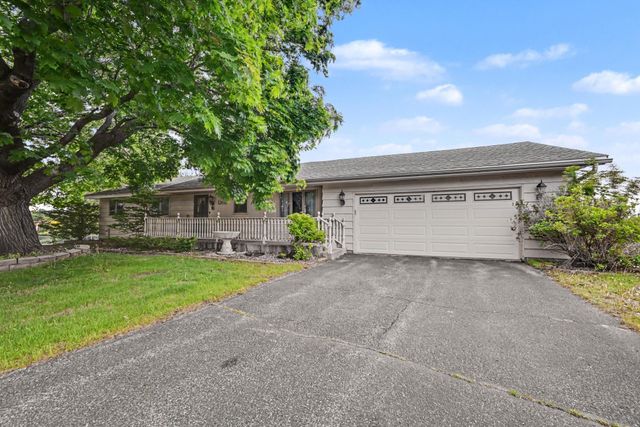 13418 Washburn Drive, Burnsville, MN 55337