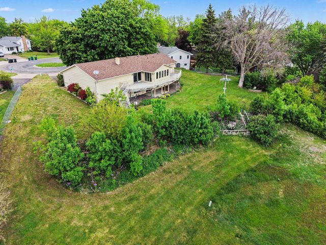 13418 Washburn Drive, Burnsville, MN 55337