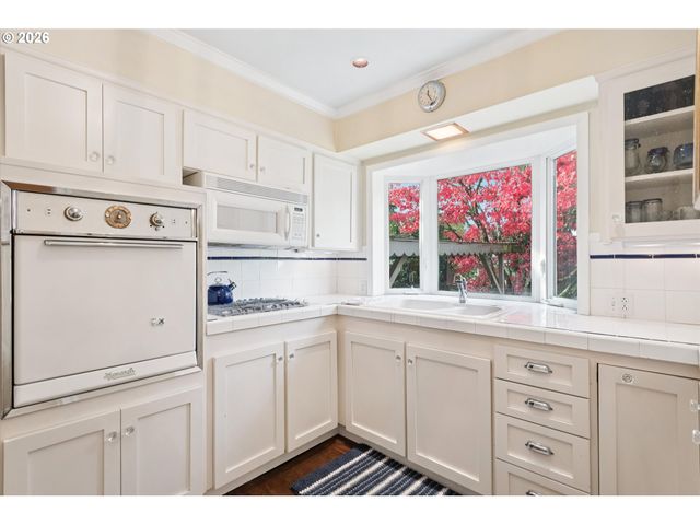 4333 Se 31ST Ave, Portland, OR 97202